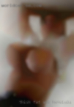 Thick fat ass squirter  in Honolulu like regulars.